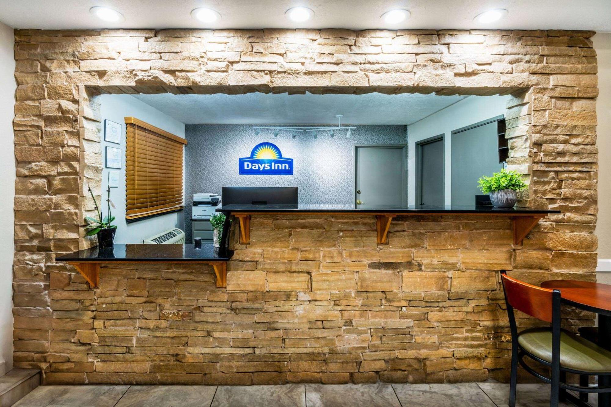 Days Inn By Wyndham Los Lunas Exterior foto